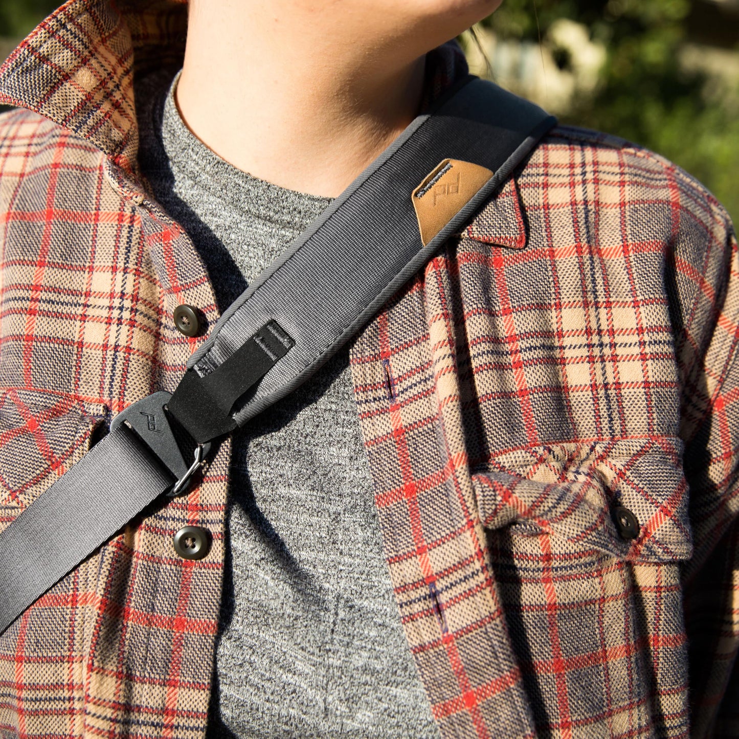 Peak Design Everyday Sling 3L Ash Sling, Shoulder, or Waist Carry (BEDS-3-AS-3)