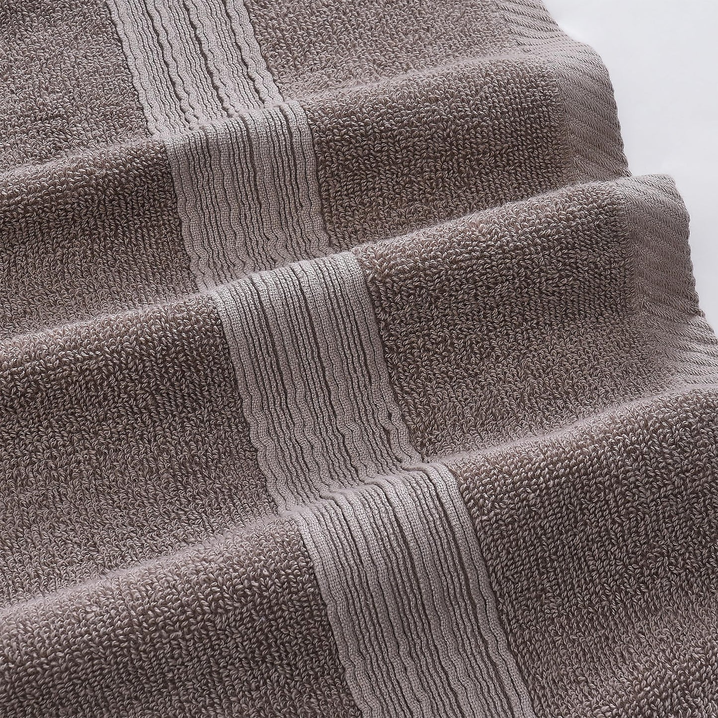 Modern Threads 6 Piece Set, 2 Bath Towels, 2 Hand Towels, 2 Washcloths Yarn Dyed Jacquard/Solid Towel Set Ophelia Fawn