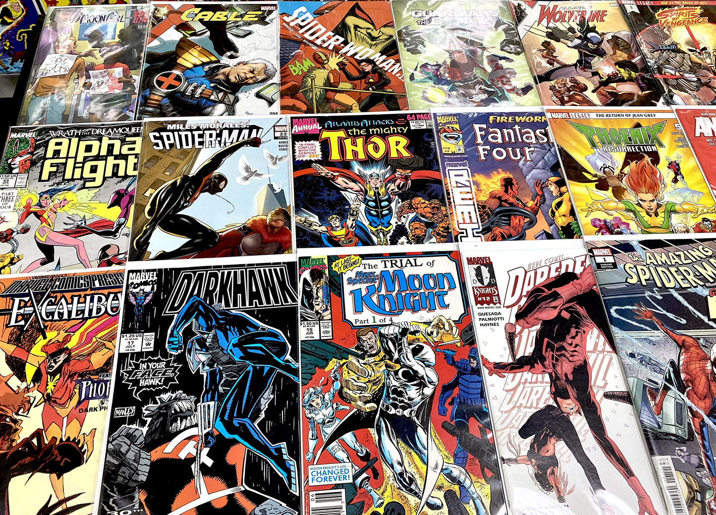 Comics Premium Comic Books Gift Pack - 24 Collection - MARVEL ONLY - Superheroes Grab Bag